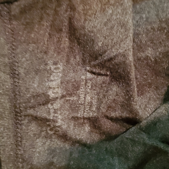 Stranded - Picture 7 of 7